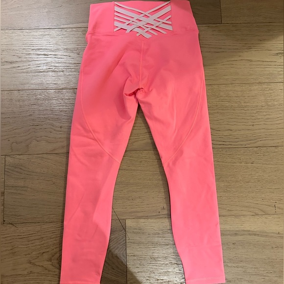 Fabletics powerhold leggings, size S - Picture 2 of 2